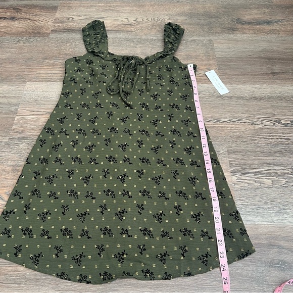 NWT Kirious Los Angeles Floral Green Black Dress Tie Front Mini Medium - Picture 9 of 9